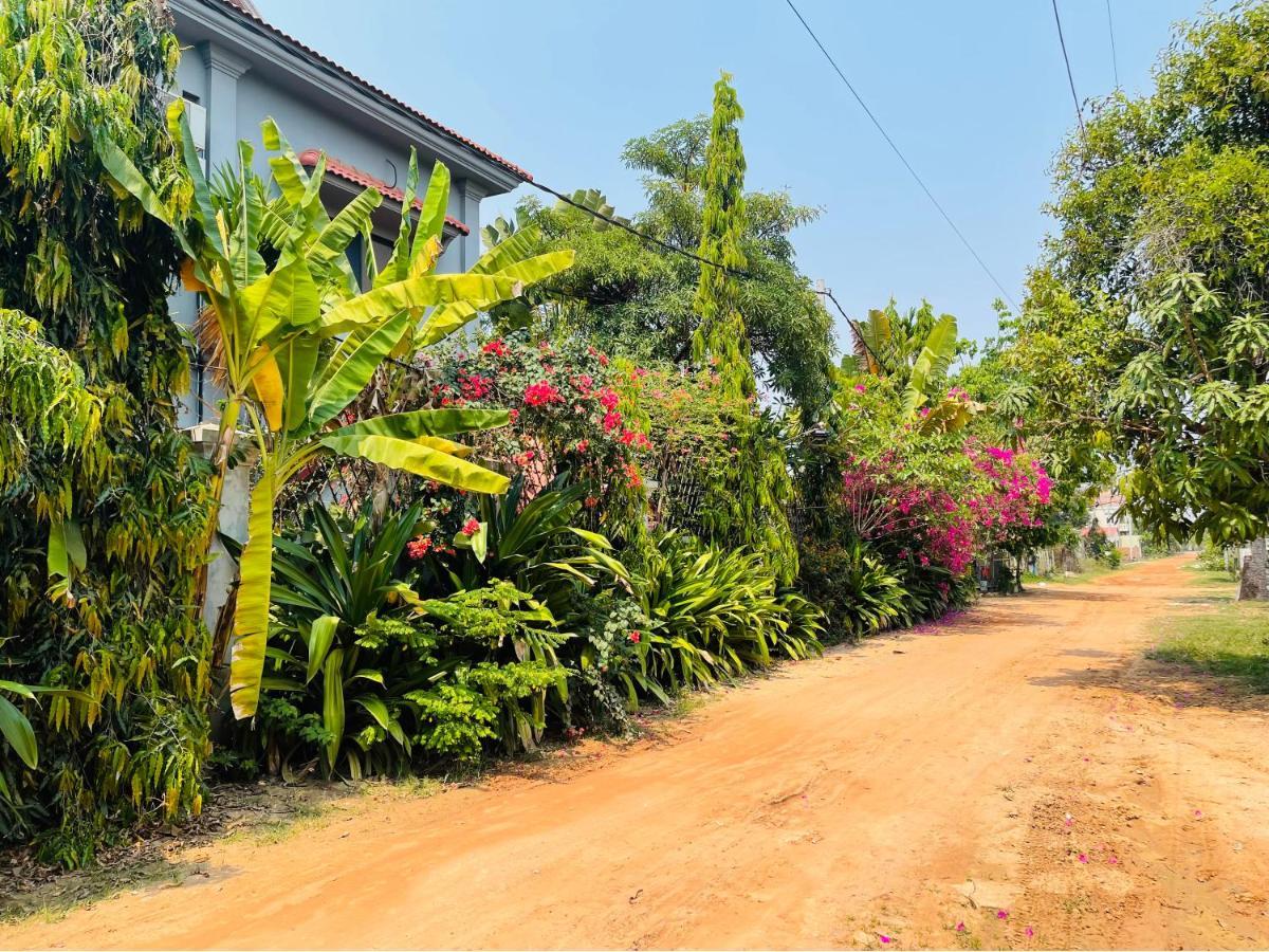 The Gallery Villa Siem Reap Bagian luar foto